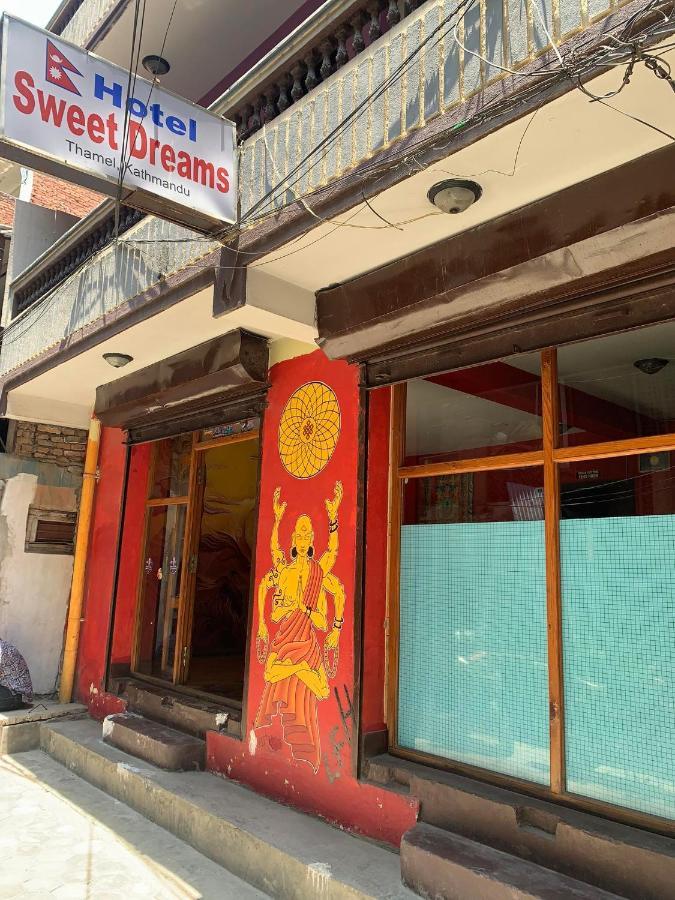Hotel Sweet Dreams Thamel Kathmandu Exteriör bild